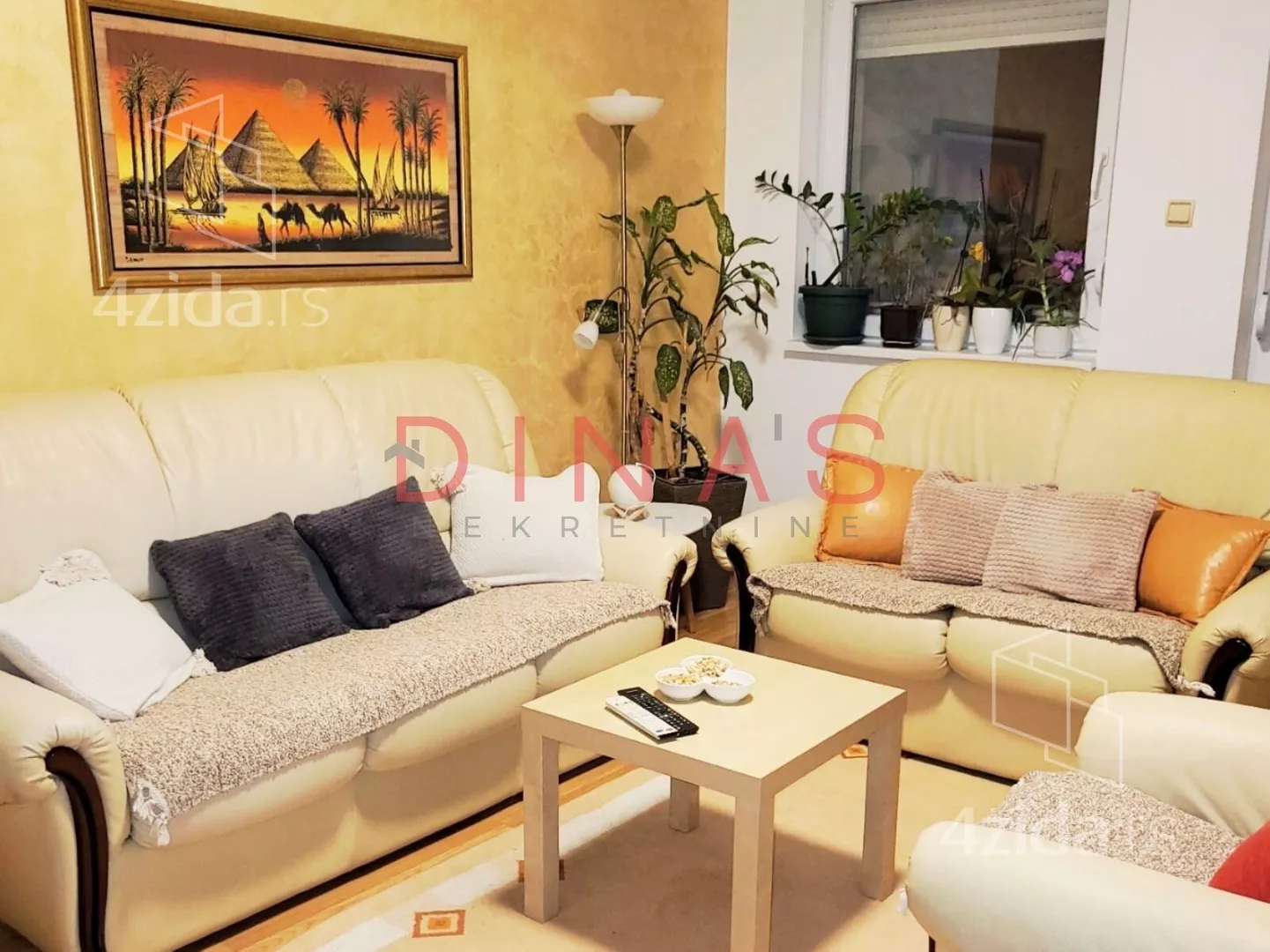 Troiposoban stan | 4zida