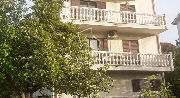 4-etažna kuća | 4zida