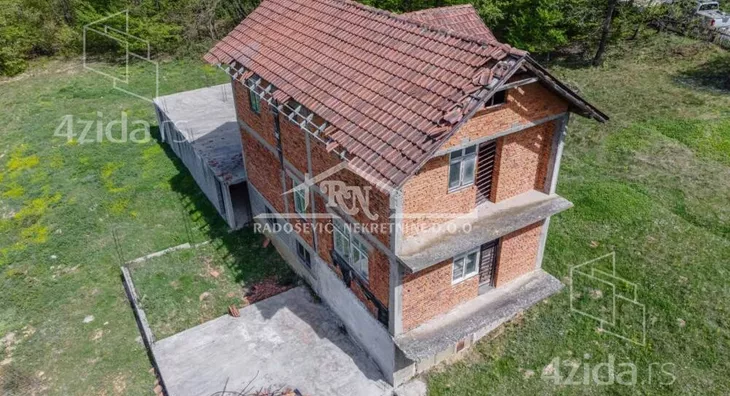 2-etažna kuća | 4zida
