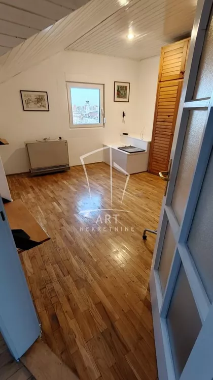 Gospodar Jevremova | 4zida.rs