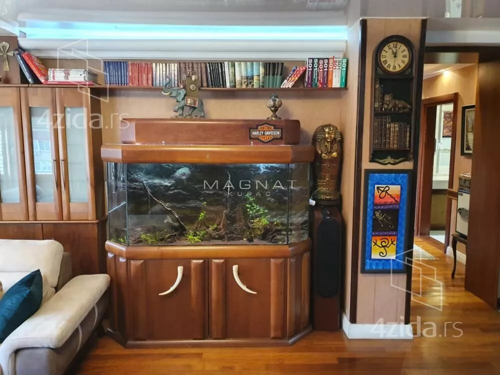 Petosoban stan | 4zida