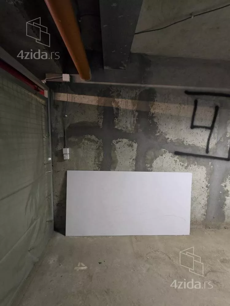 Garaža | 4zida