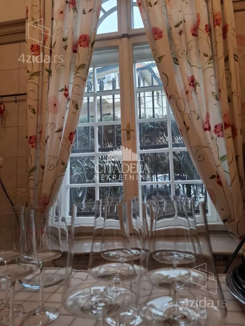 4-etažna kuća | 4zida