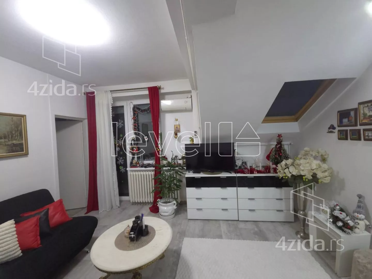 Troiposoban stan | 4zida