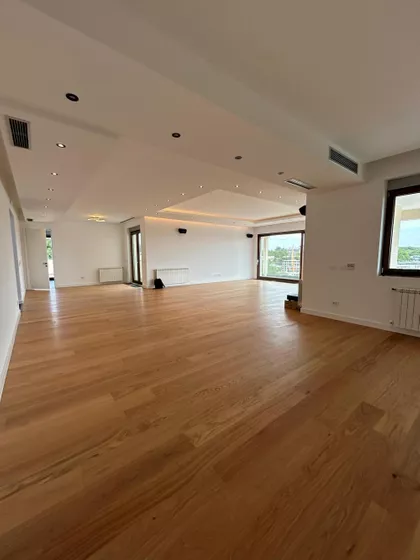 Pivljanina Baja | 4zida.rs