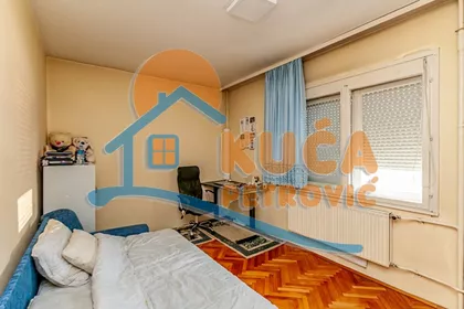 Triglavska | 4zida.rs