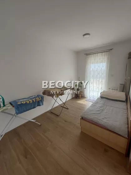 Beočinski trg | 4zida.rs