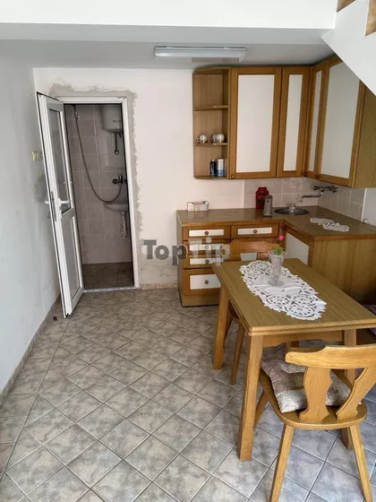 Kertvaroš | 4zida.rs