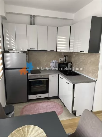 Crveni Krst Vračar | 4zida.rs