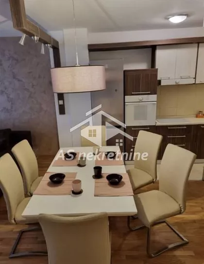 Crveni Krst Vračar | 4zida.rs