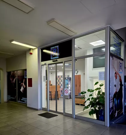 Karađorđeva 27 | 4zida.rs