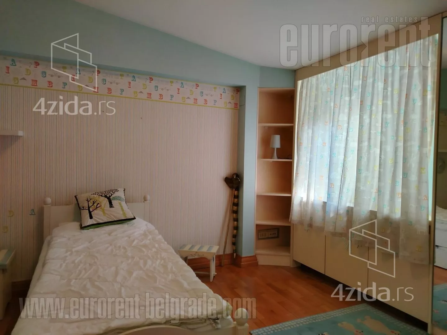 Petosoban stan | 4zida