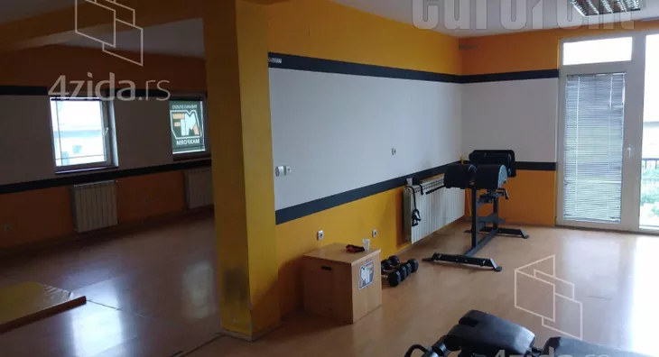Poslovni prostor | 4zida