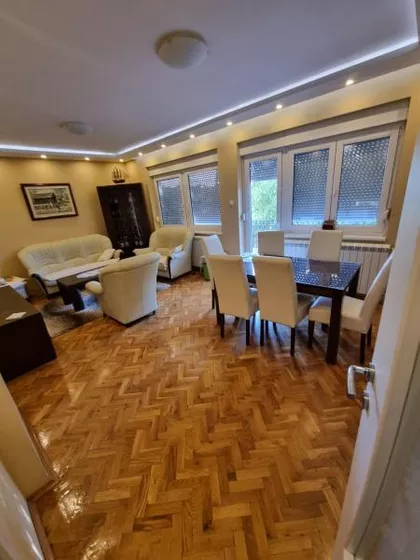 Sremska Kamenica | 4zida.rs