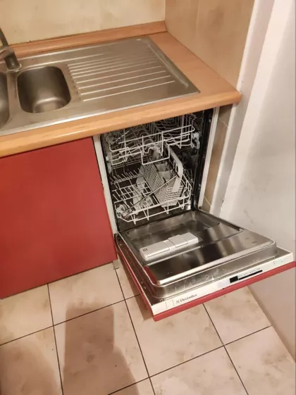 Železnička 9 | 4zida.rs