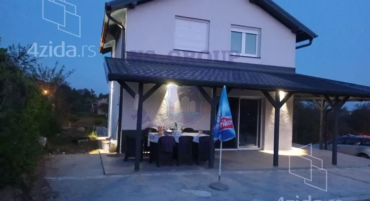 2-etažna kuća | 4zida