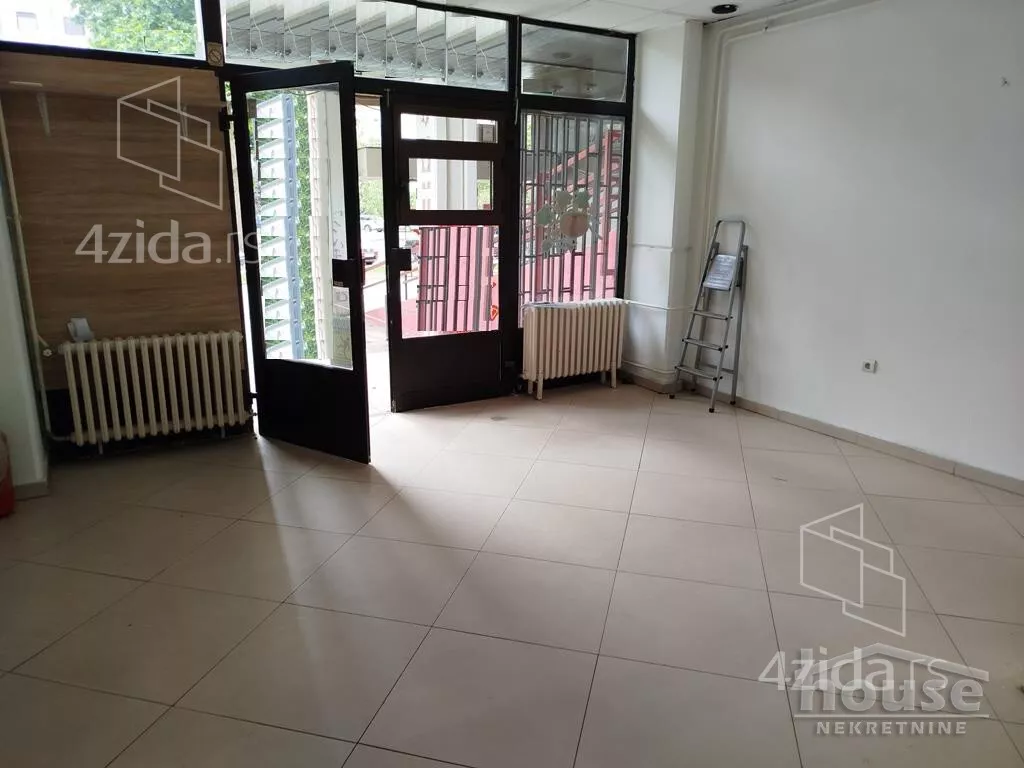 Lokal | 4zida