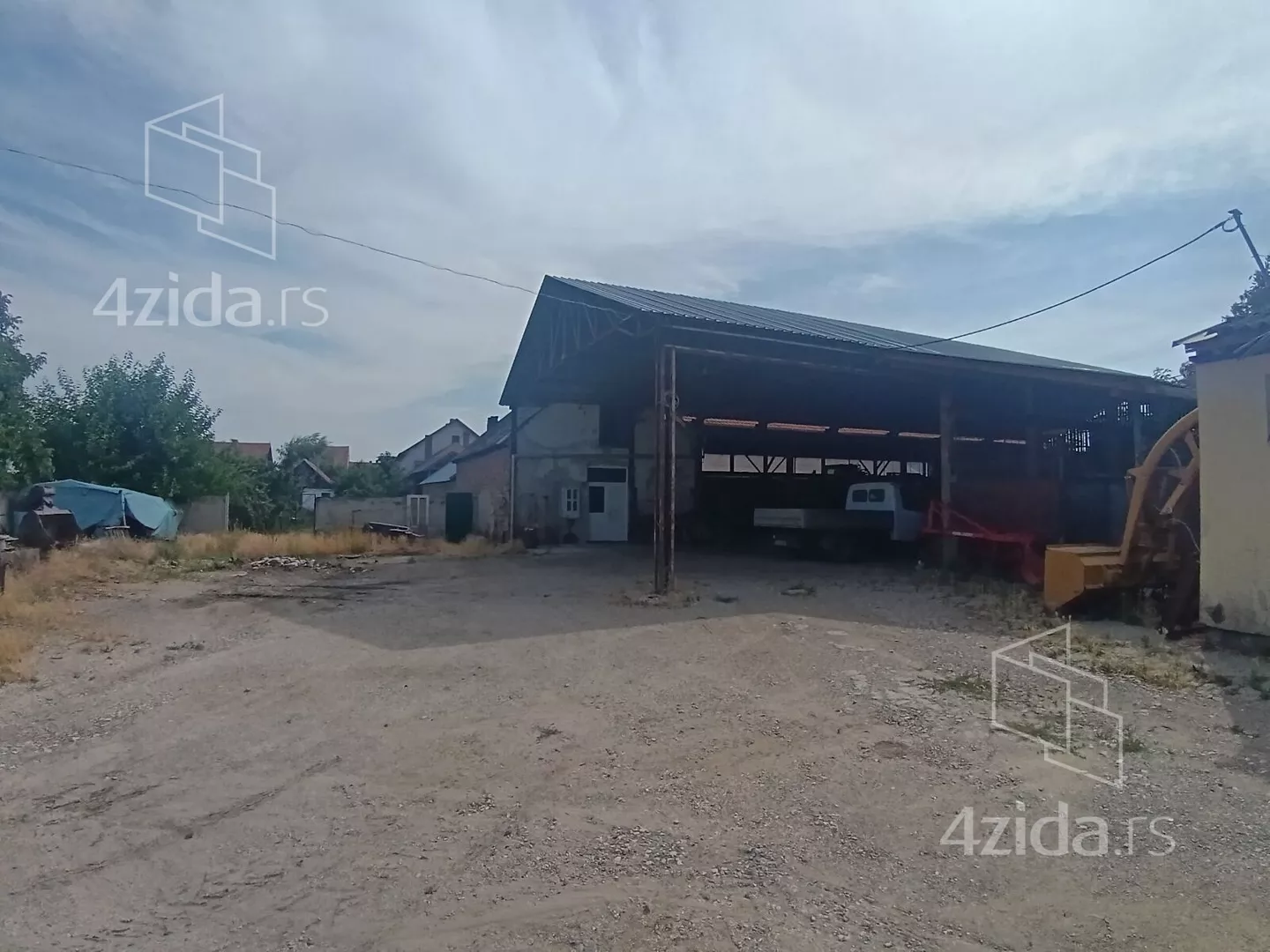Poslovni prostor | 4zida