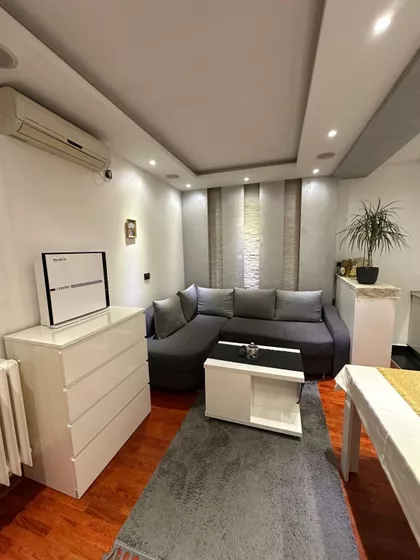 Debarska 25 | 4zida.rs