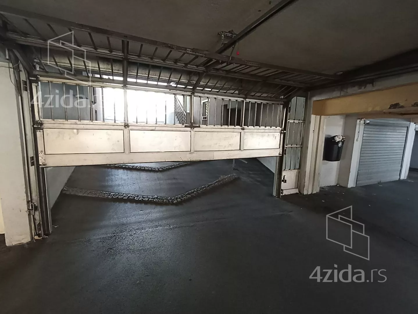 Garaža | 4zida