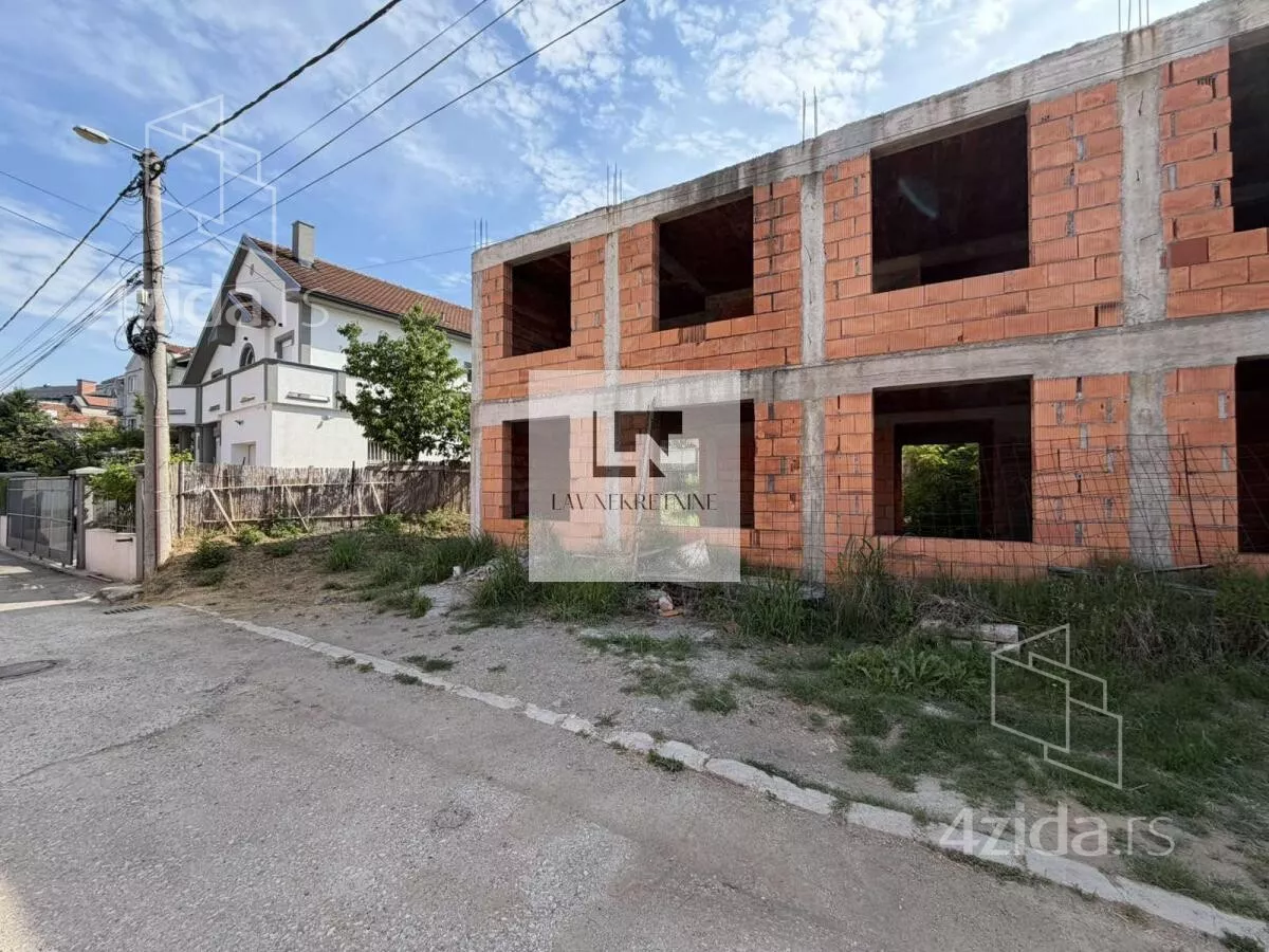 Kuća | 4zida