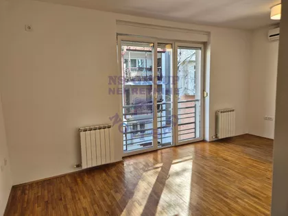 Lovćenska | 4zida.rs