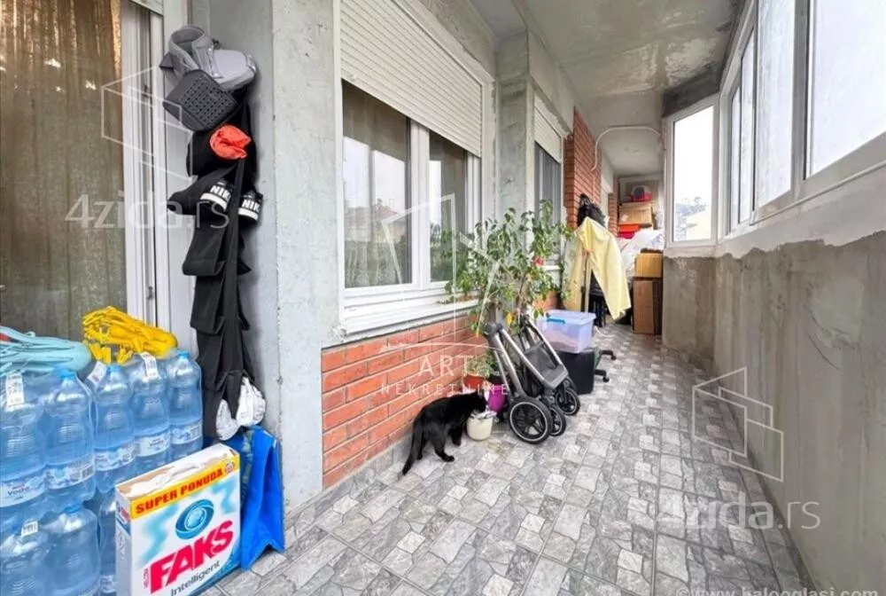 Dvoiposoban stan | 4zida