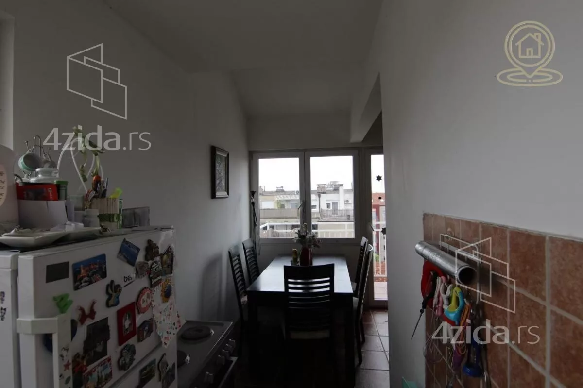 Dvoiposoban stan | 4zida