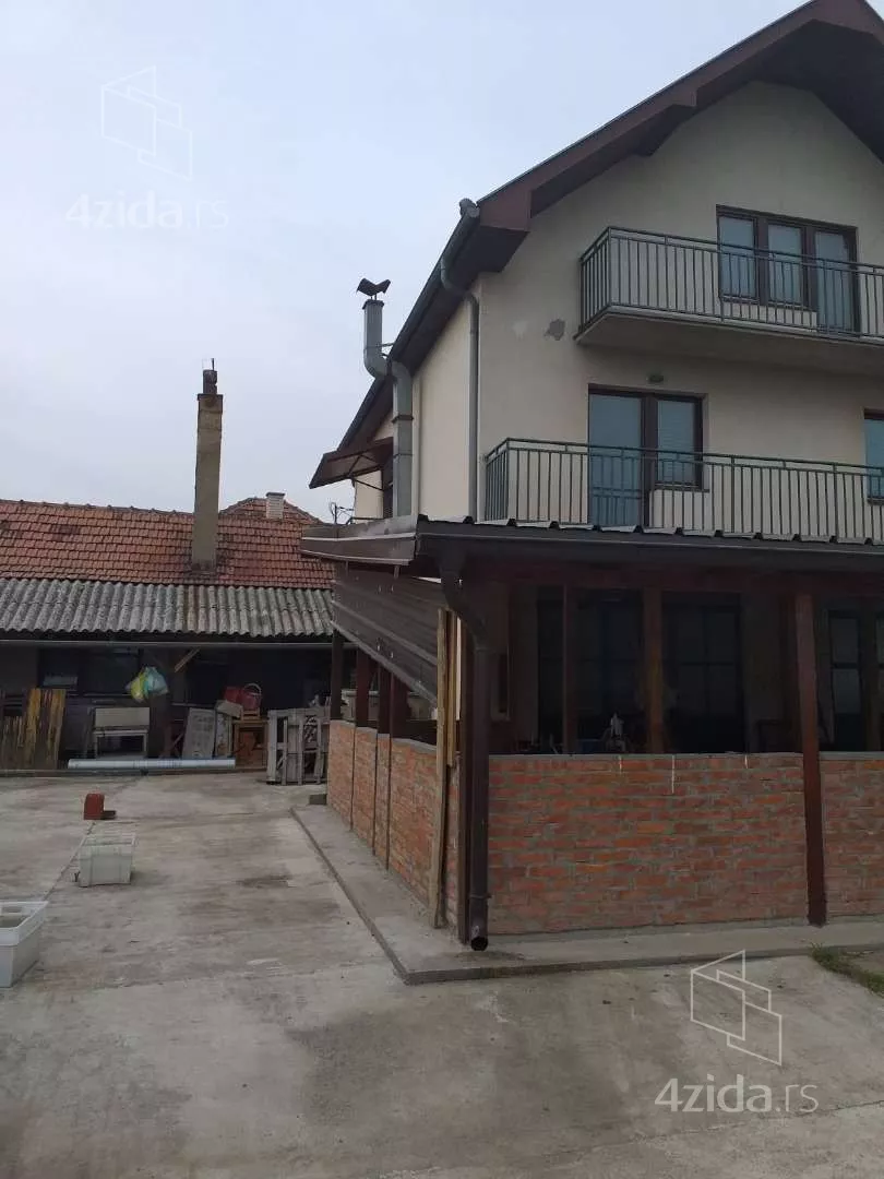 3-etažna kuća | 4zida