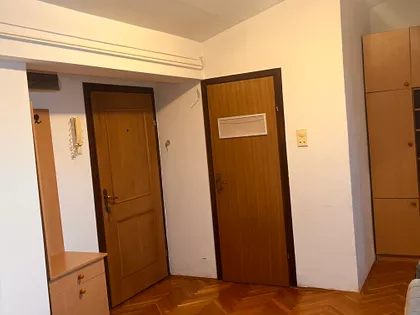 Petra Drapšina | 4zida.rs