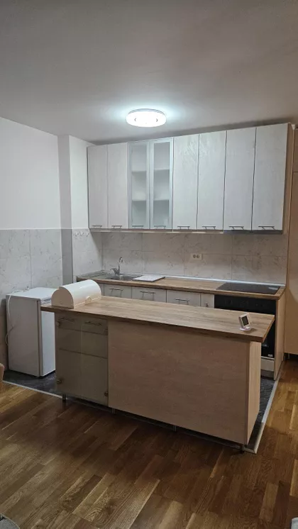Vardarska | 4zida.rs