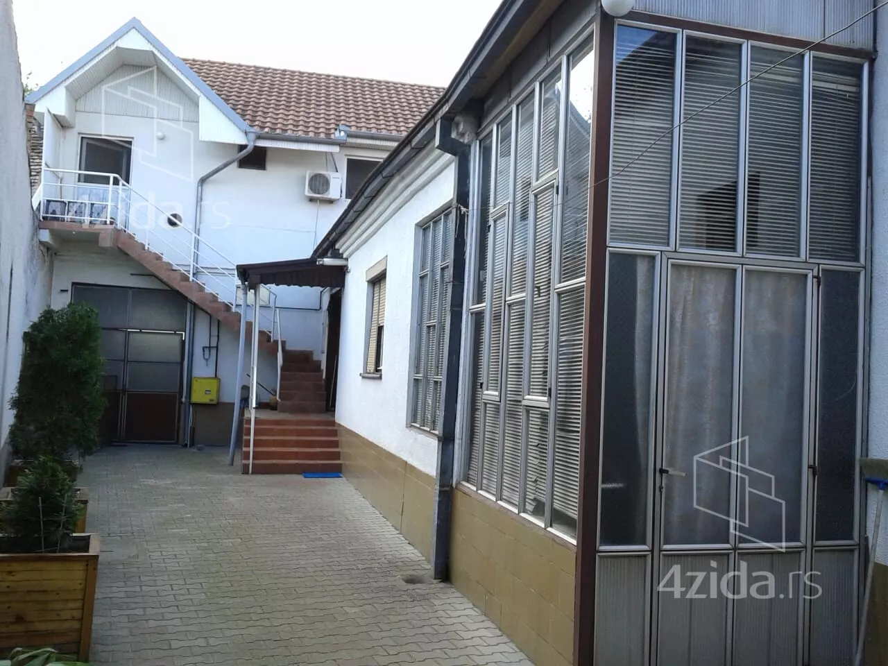 4-etažna kuća | 4zida
