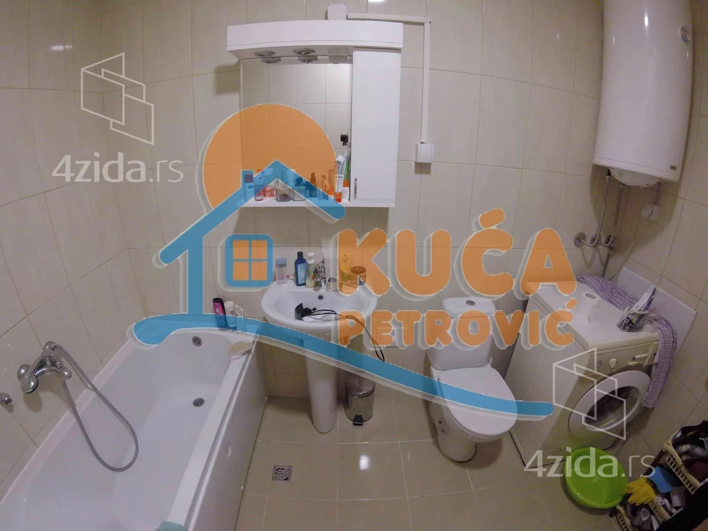 Jednoiposoban stan | 4zida