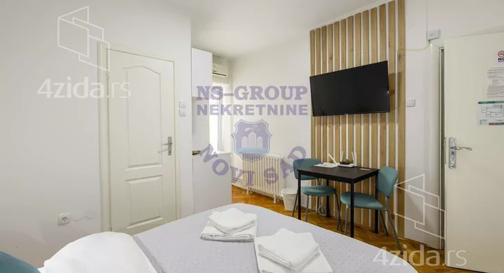 Sedmosoban stan | 4zida