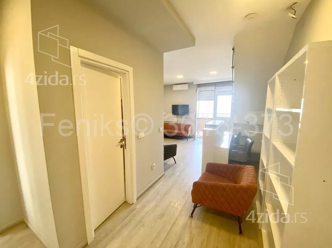 Petosoban stan | 4zida