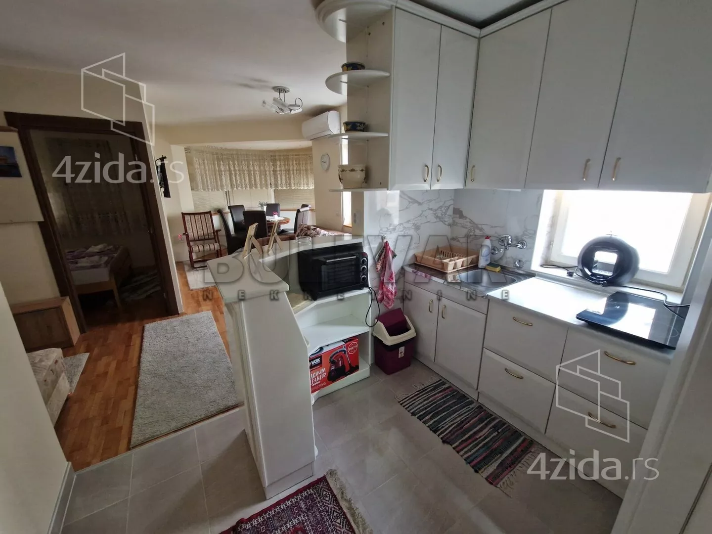 Troiposoban stan | 4zida