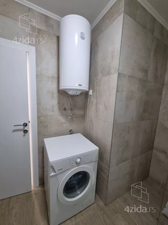Two-room apartment for rent, Arsenija Čarnojevića, 250€, 48m² — photo