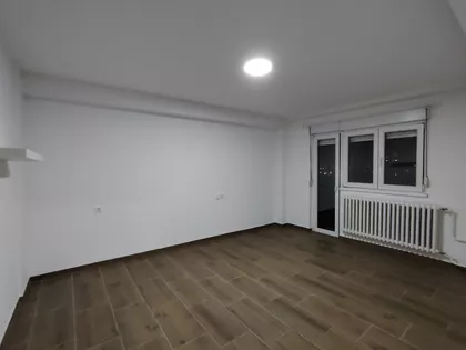 Pariske Komune | 4zida.rs