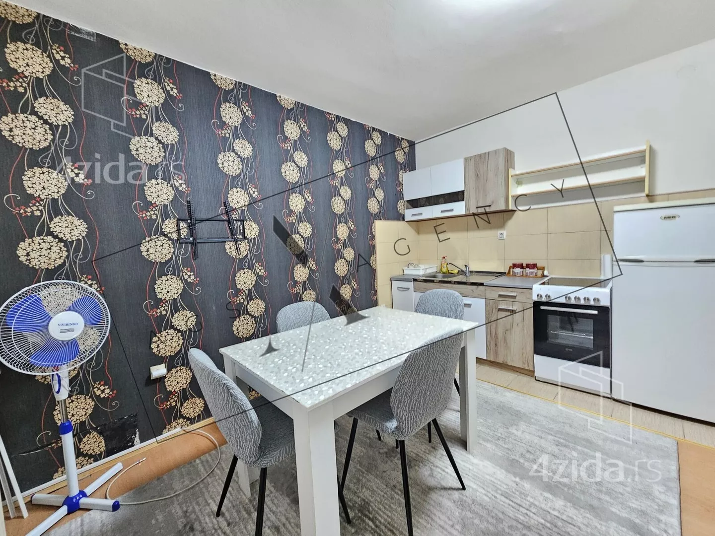 Jednoiposoban stan | 4zida