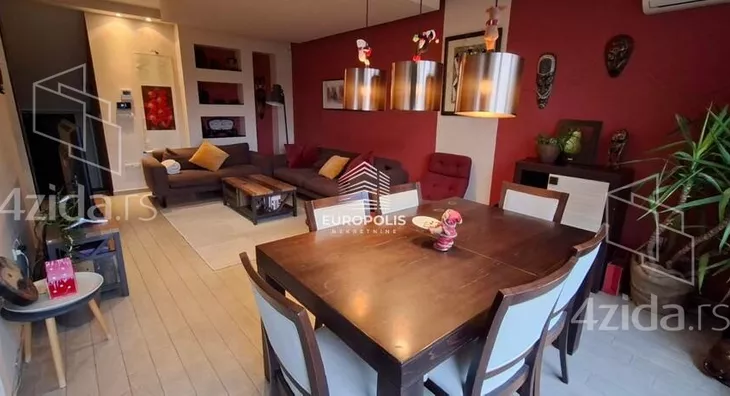 4-etažna kuća | 4zida