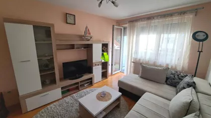Crveni Pevac | 4zida.rs