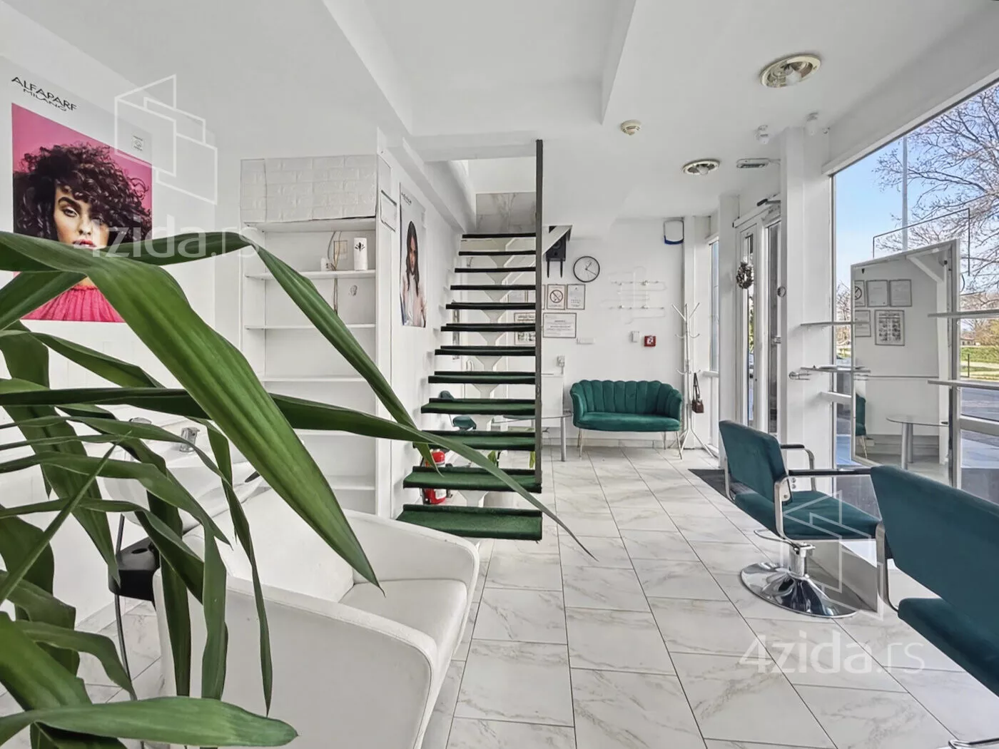 Poslovni prostor | 4zida