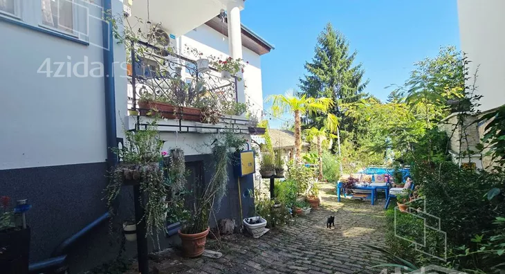 Kuća | 4zida