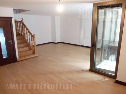 BEŽANIJSKA KOSA 1 | 4zida.rs