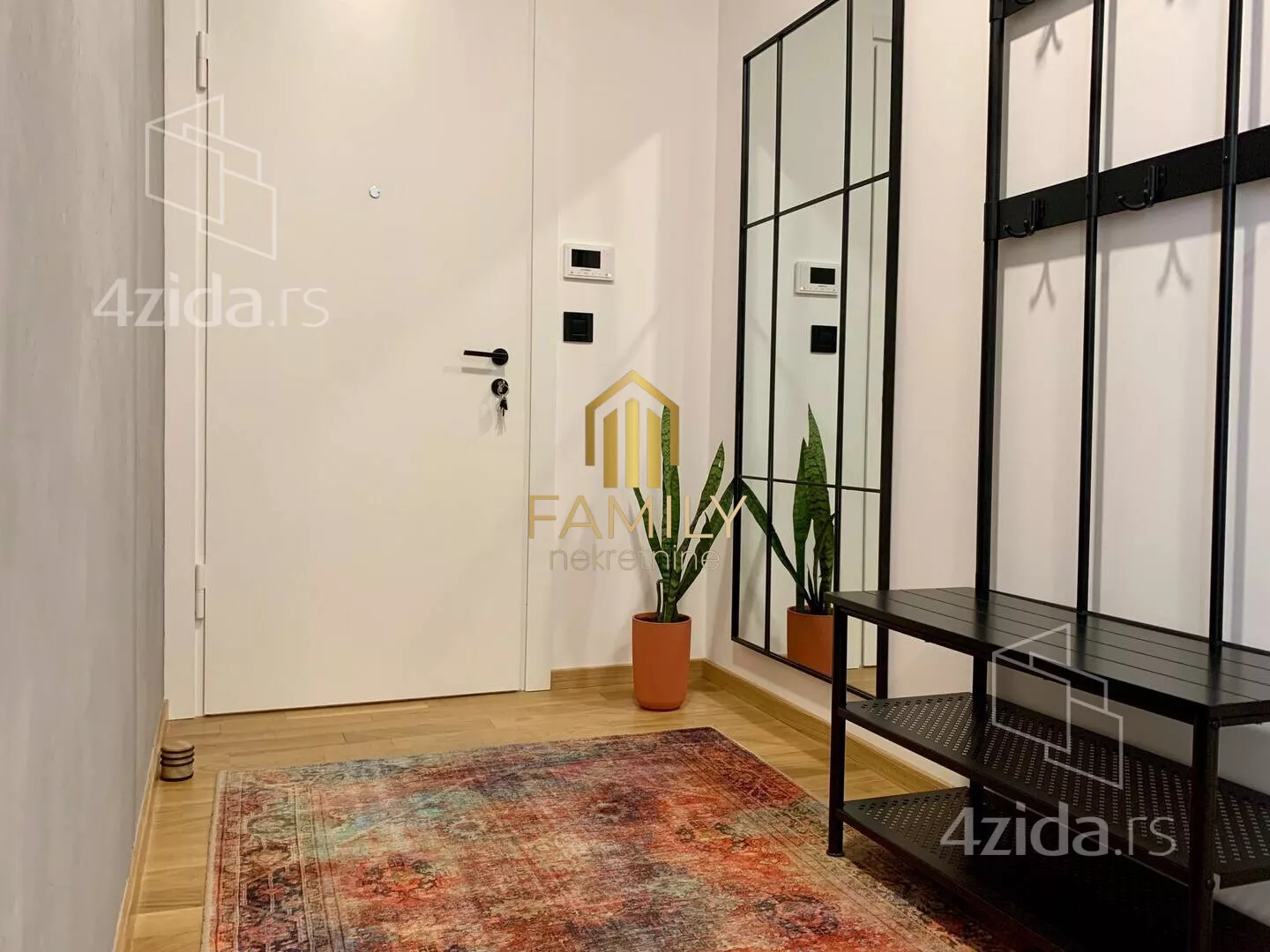 Troiposoban stan | 4zida