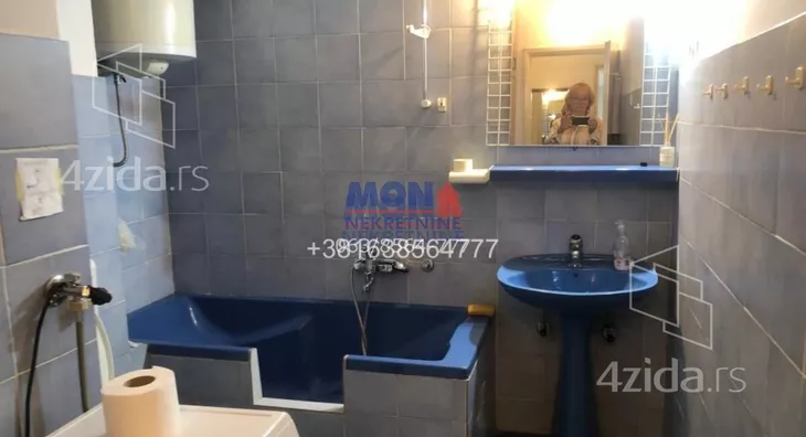 Šestosoban stan | 4zida