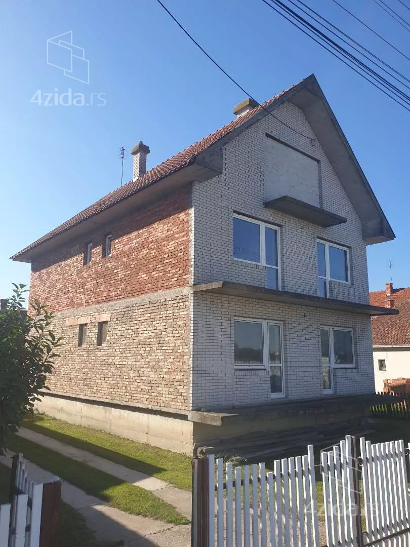 3-etažna kuća | 4zida