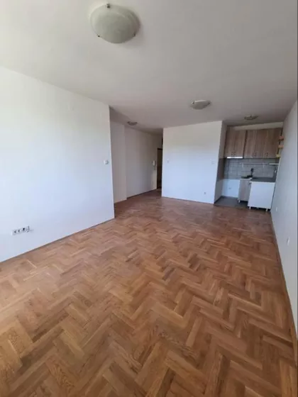 Bulevar Patrijarha Pavla (Somborski Bulevar) | 4zida.rs