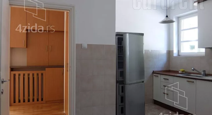 4-etažna kuća | 4zida