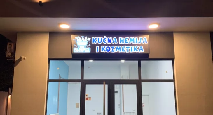 Lokal | 4zida